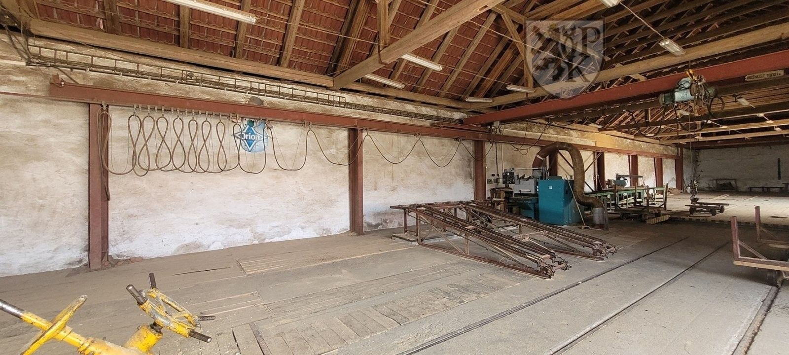 Pronájem komerčního prostoru 4100 m² - foto 9