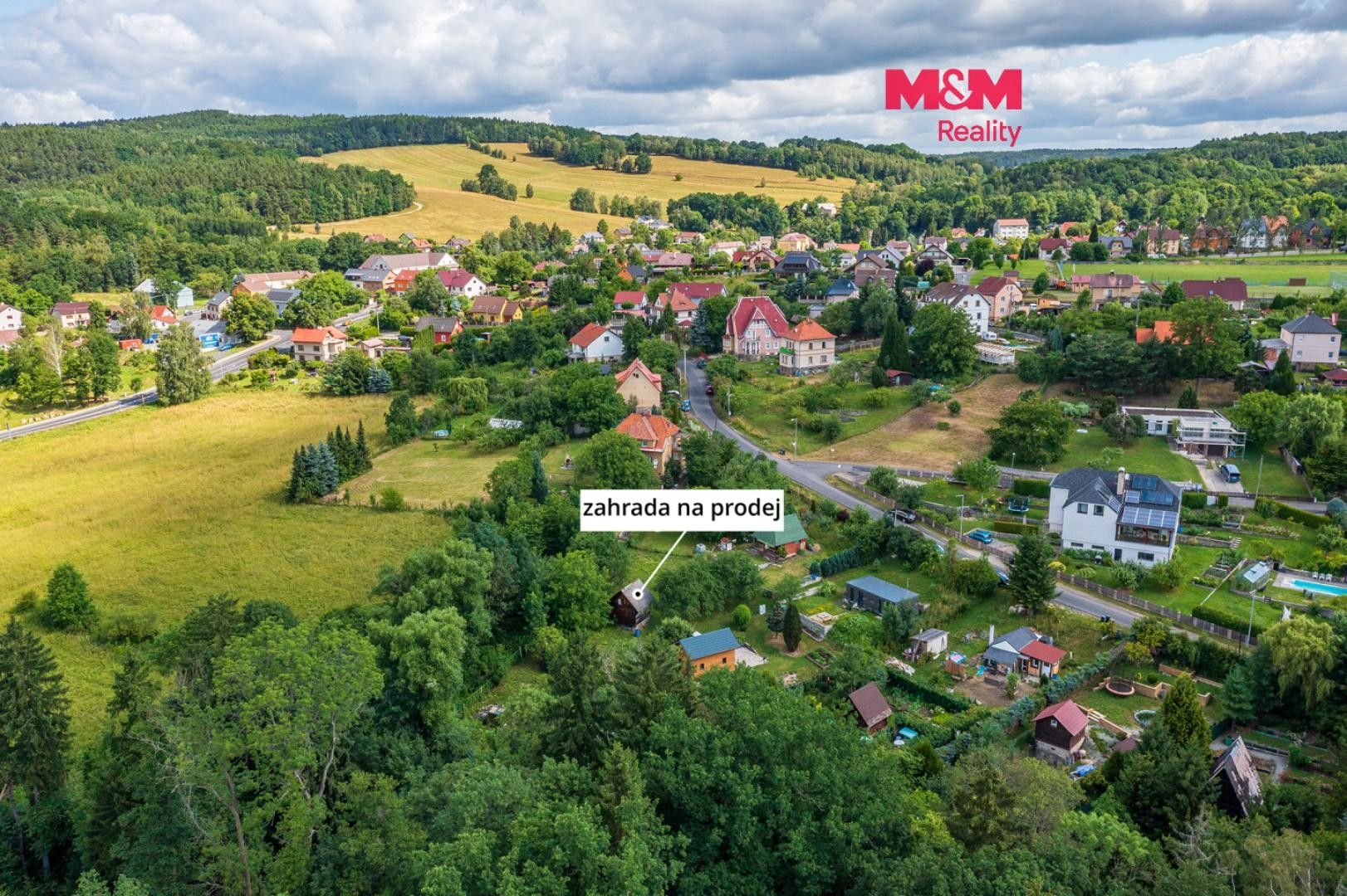 Prodej pozemku 660 m² - foto 1