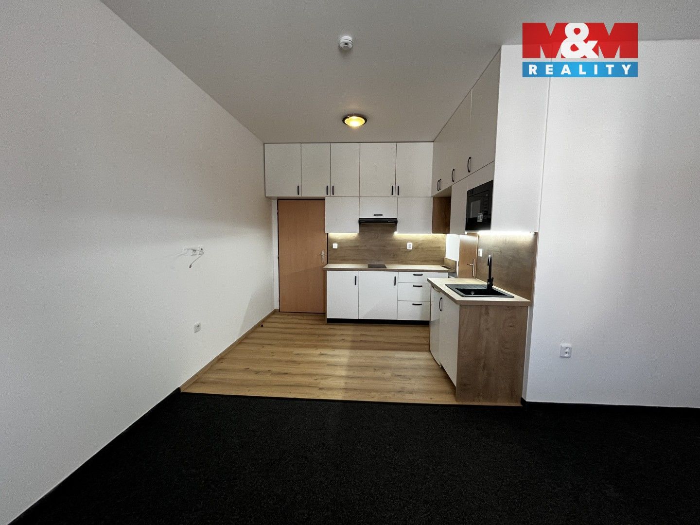 Pronájem bytu 1+kk 25 m² - foto 4