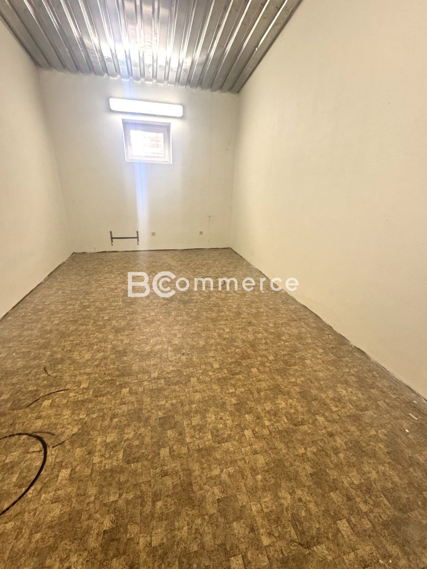 Pronájem komerčního prostoru 37 m² - foto 5
