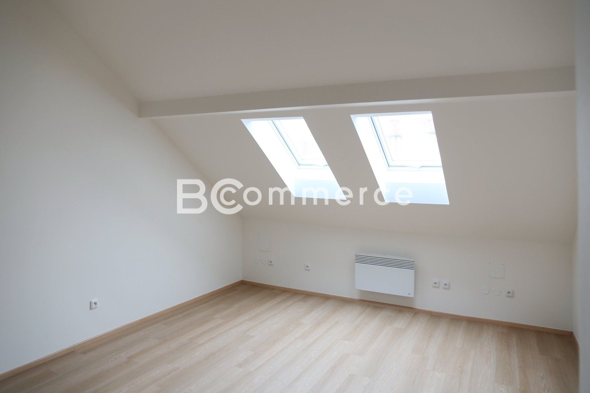 Pronájem komerčního prostoru 37 m² - foto 2