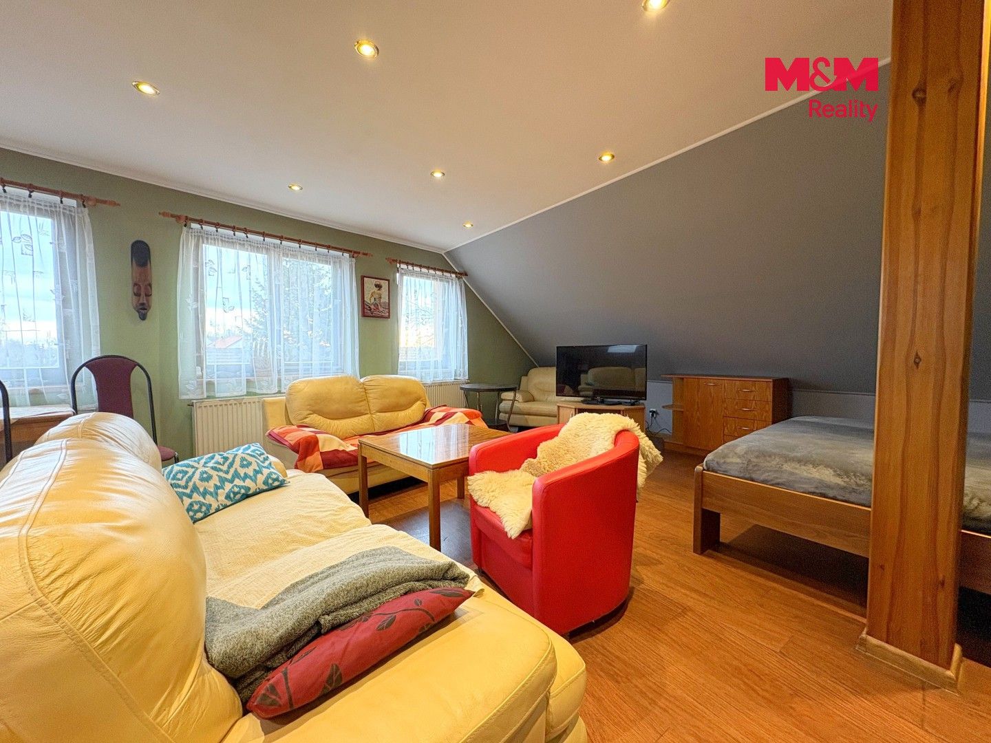 Prodej komerčního prostoru 438 m² - foto 25