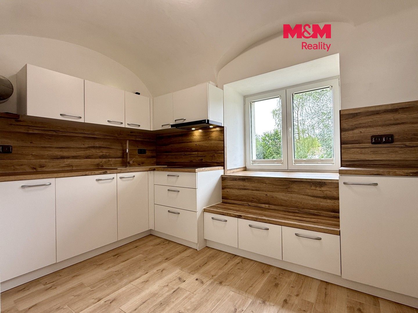 Pronájem bytu 2+1 87 m² - foto 1