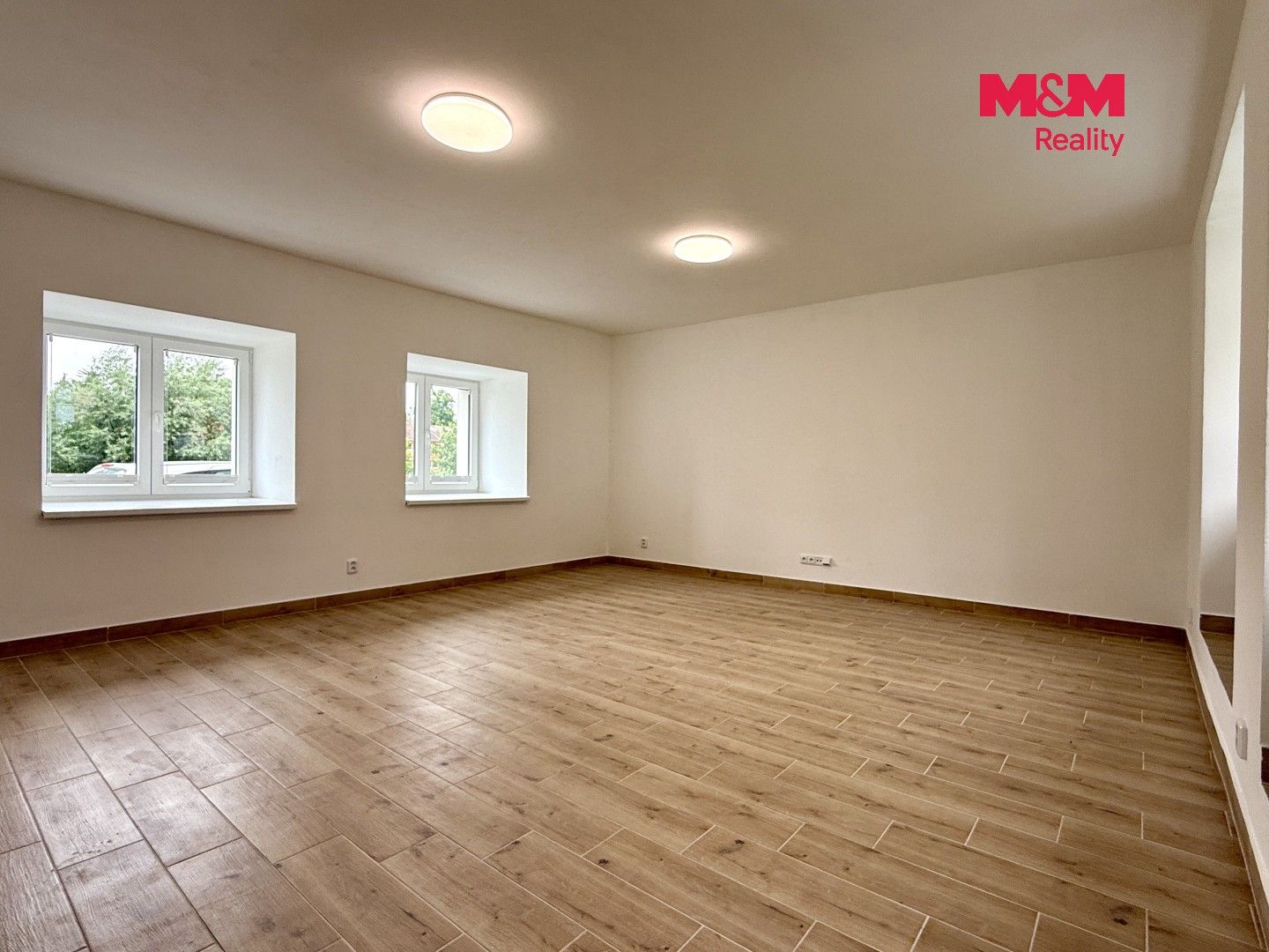 Pronájem bytu 2+1 87 m² - foto 2