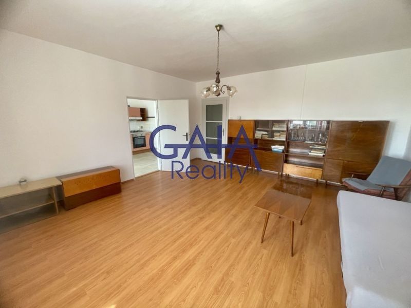Prodej bytu 1+1 61 m² - foto 3