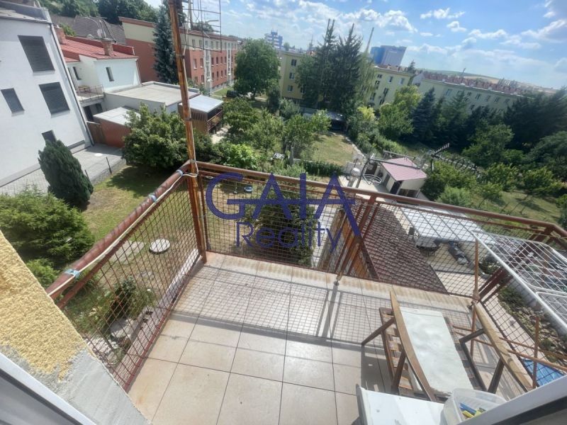 Prodej bytu 1+1 61 m² - foto 12