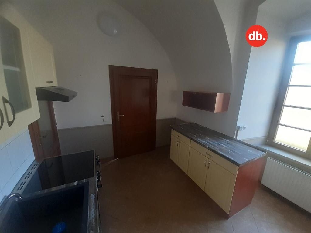 Pronájem bytu 2+1 75 m² - foto 4