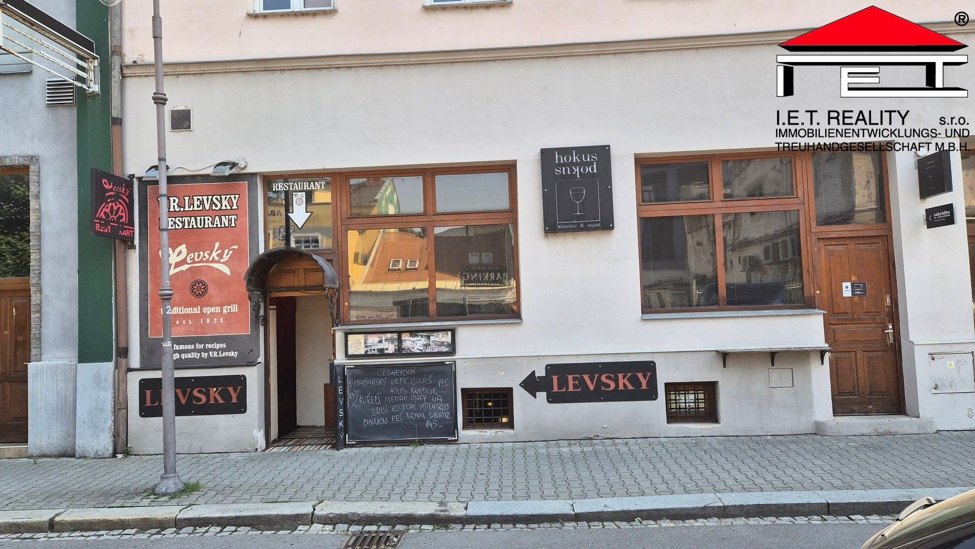 Pronájem komerčního prostoru 145 m² - foto 3