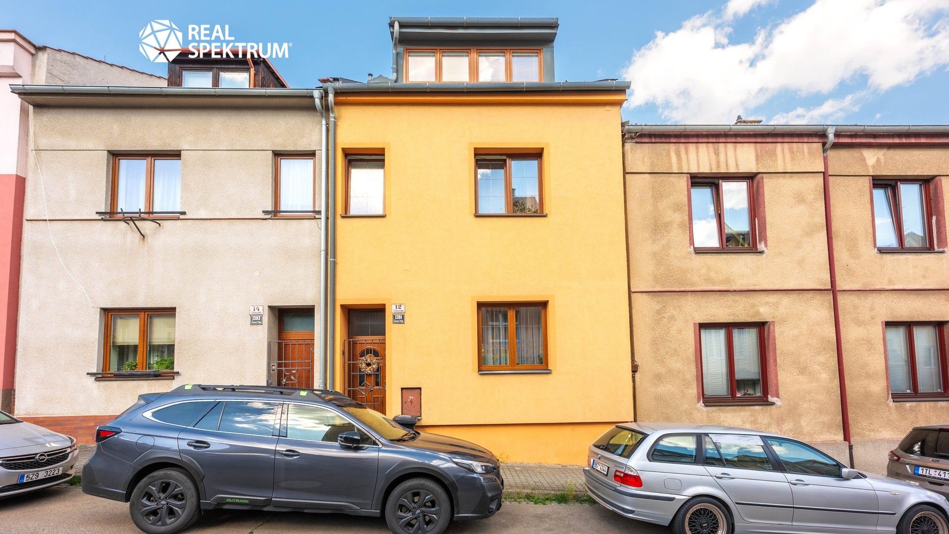 Prodej domu 200 m² - foto 1