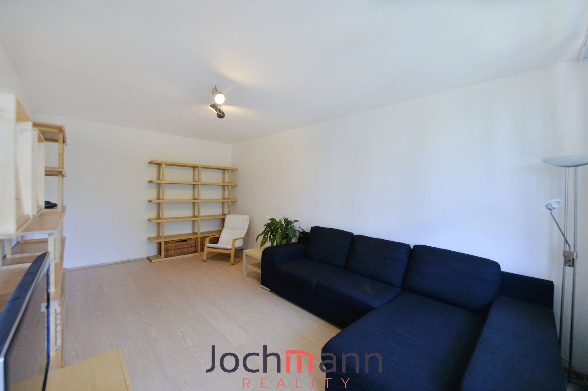 Pronájem bytu 2+1 65 m² - foto 2