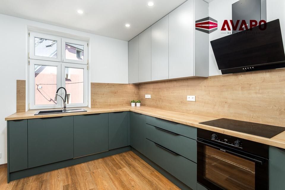 Pronájem bytu 3+1 80 m² - foto 3