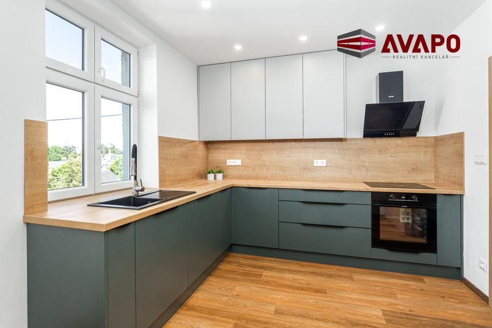 Pronájem bytu 3+1 80 m² - foto 1