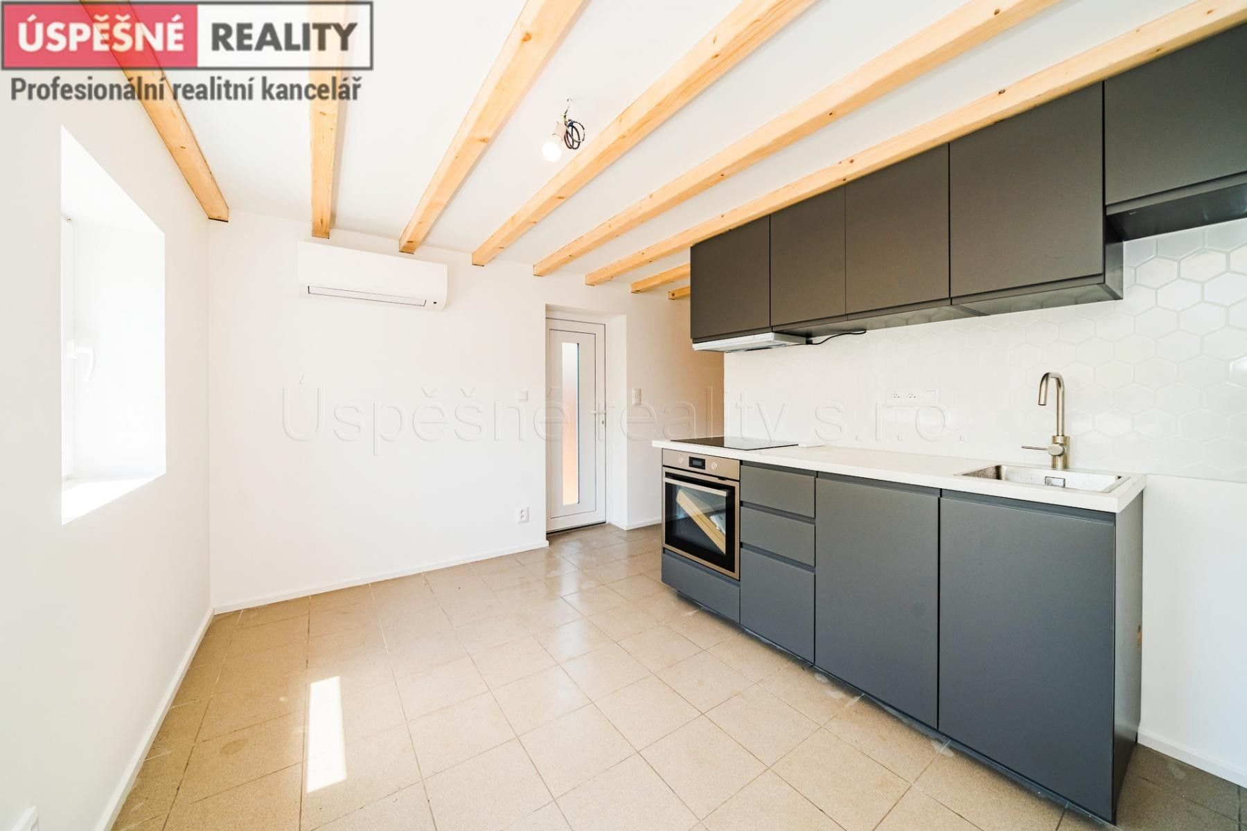 Prodej domu 57 m² - foto 1