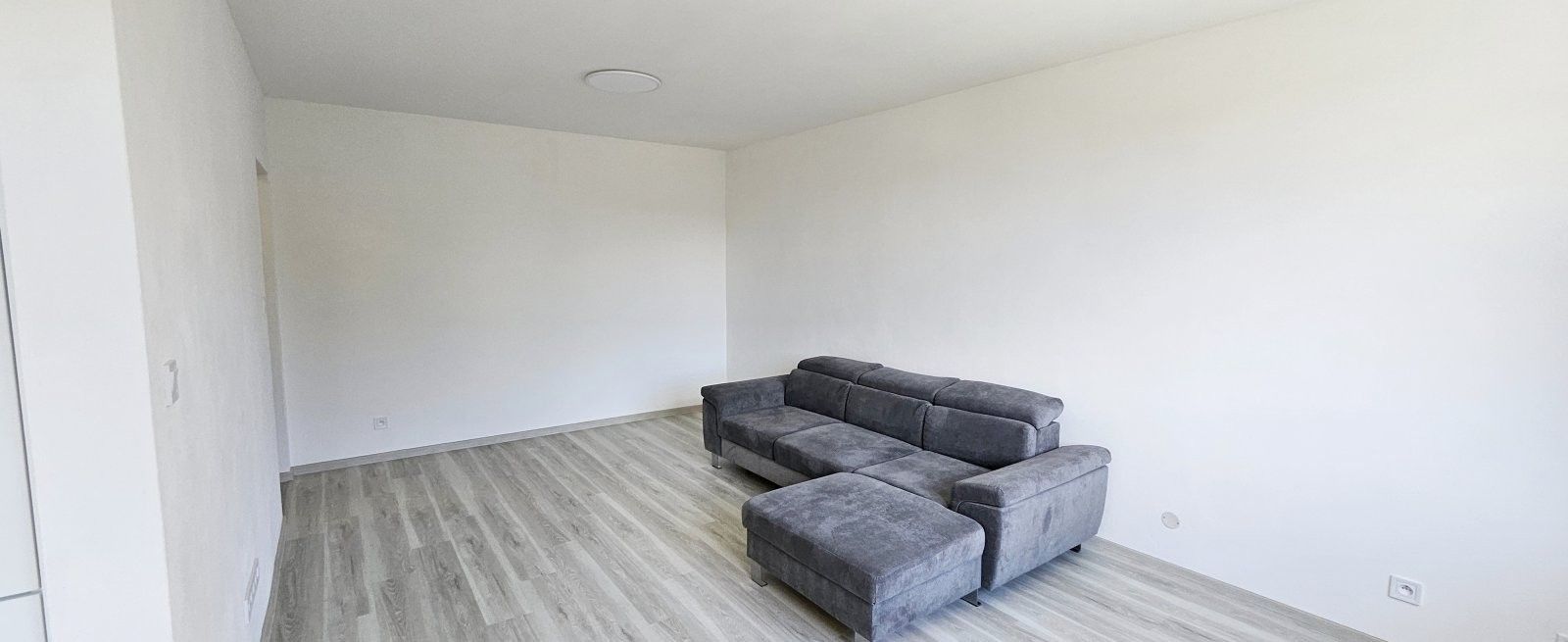 Pronájem bytu 2+1 59 m² - foto 9
