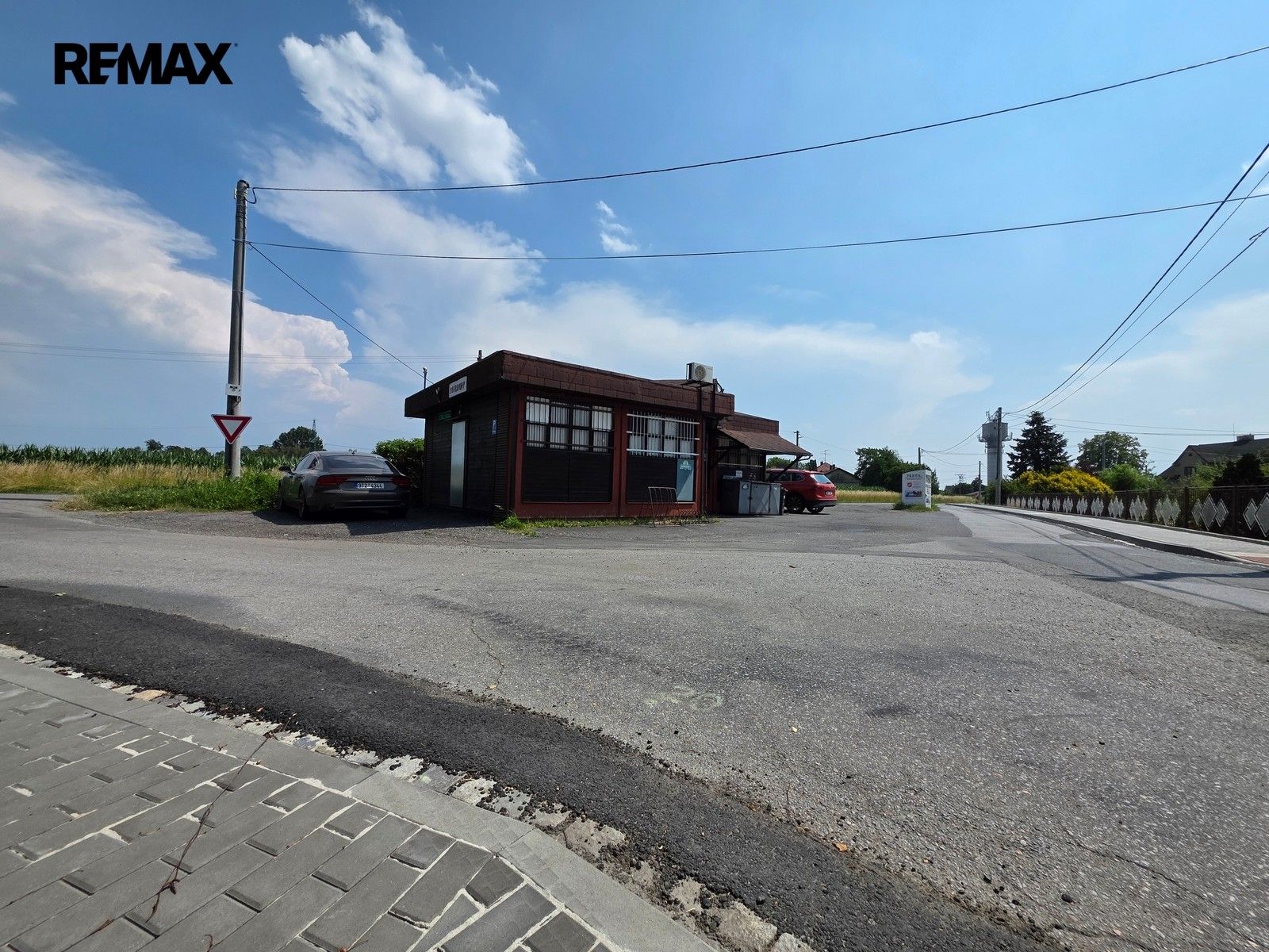 Prodej komerčního prostoru 50 m² - foto 2