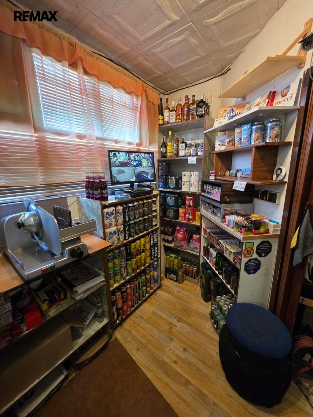 Prodej komerčního prostoru 50 m² - foto 12