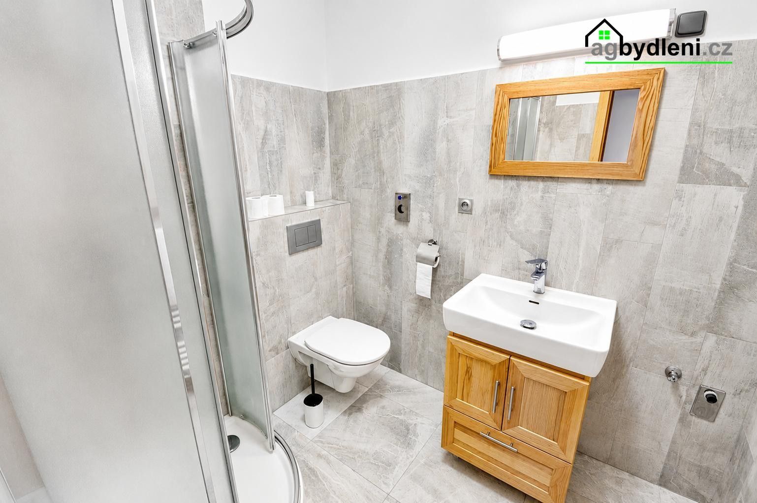 Pronájem bytu 1+kk 42 m² - foto 2
