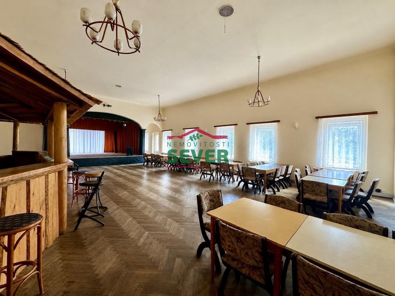 Prodej nemovitosti 800 m² - foto 3