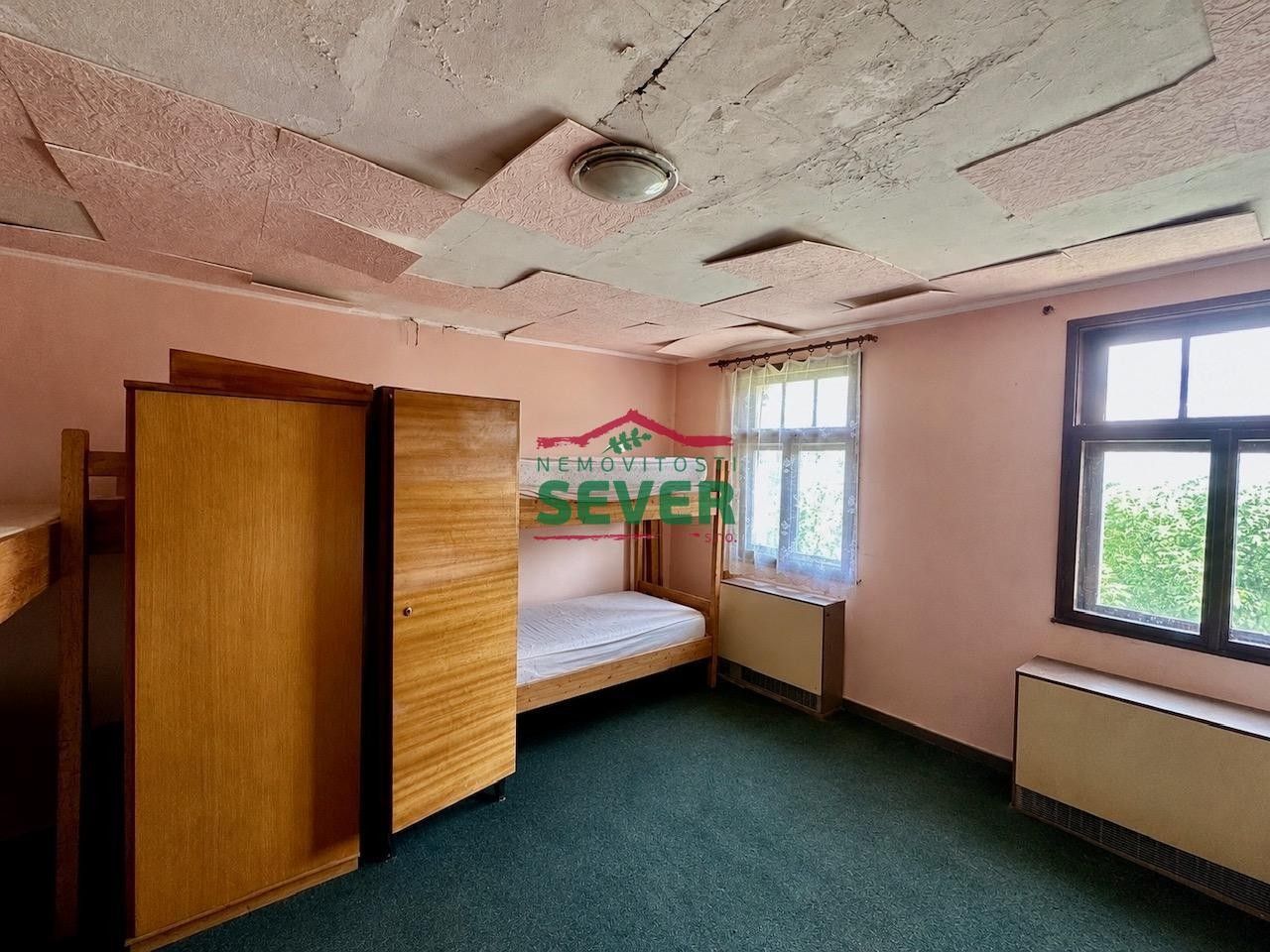 Prodej nemovitosti 800 m² - foto 9