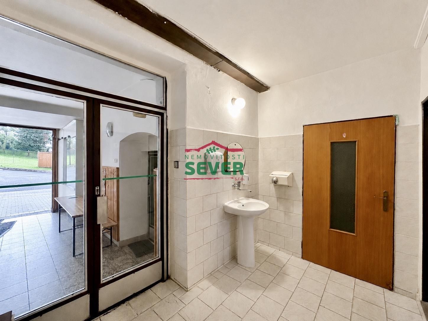 Prodej nemovitosti 800 m² - foto 25