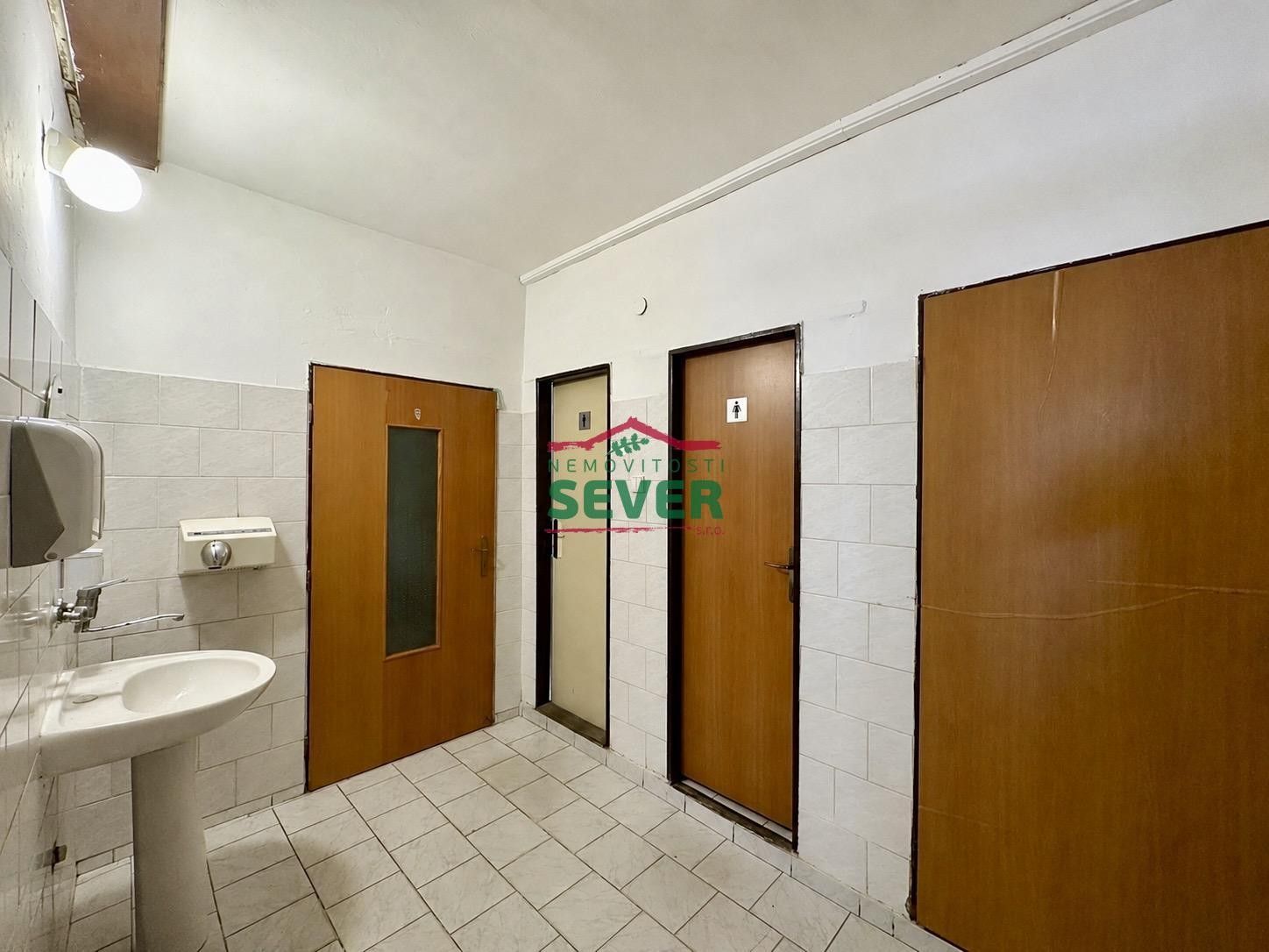 Prodej nemovitosti 800 m² - foto 28