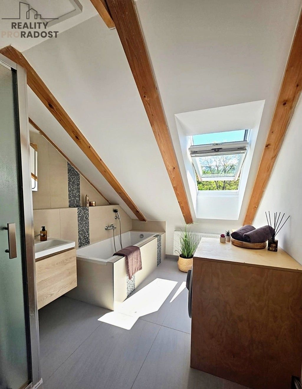 Prodej bytu 4+kk 113 m² - foto 5