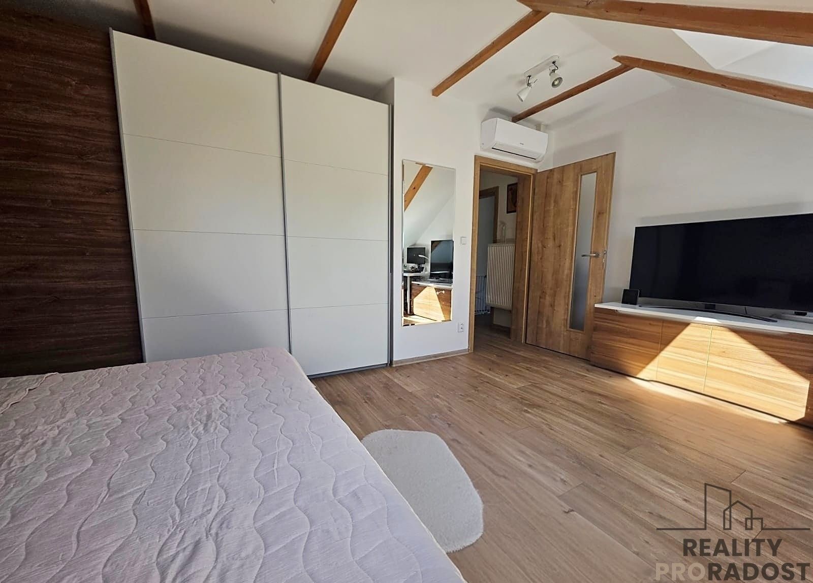 Prodej bytu 4+kk 113 m² - foto 8