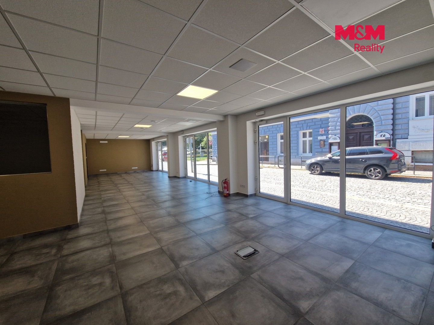 Pronájem komerčního prostoru 139 m² - foto 2