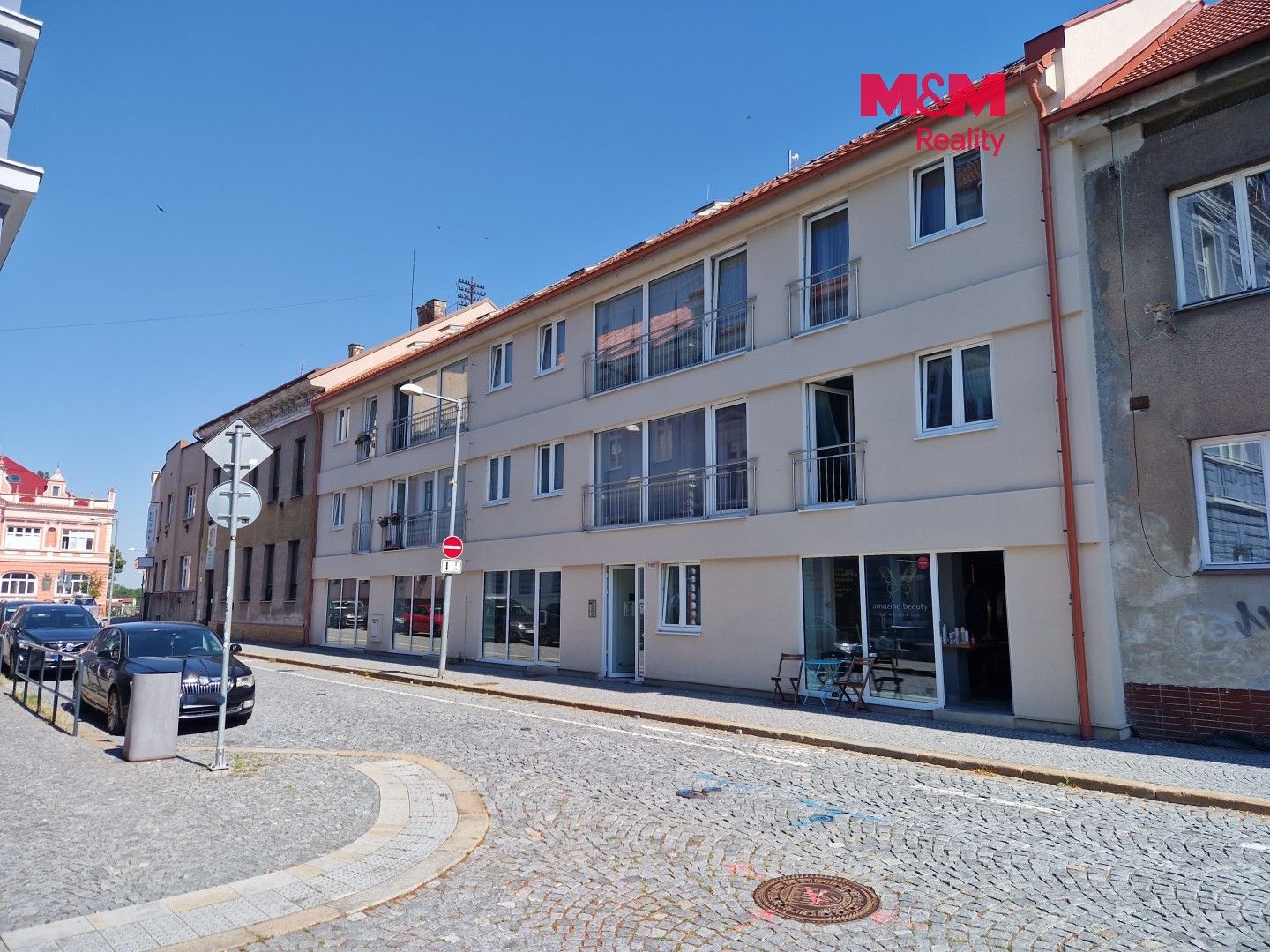 Pronájem komerčního prostoru 139 m² - foto 1