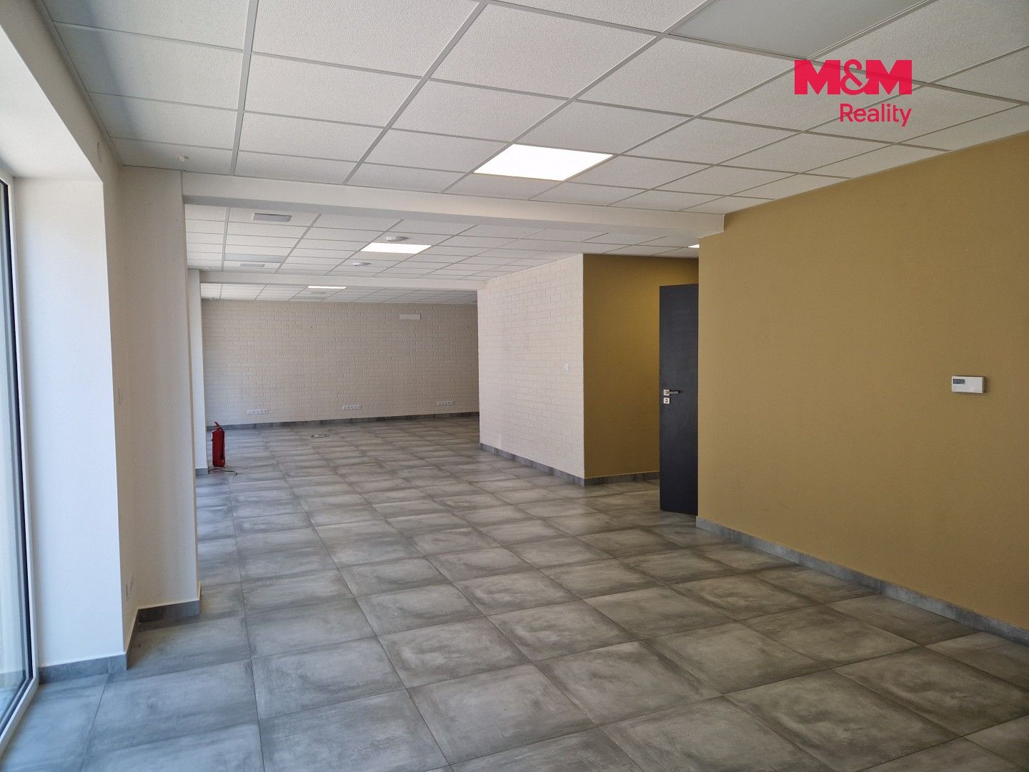 Pronájem komerčního prostoru 139 m² - foto 4