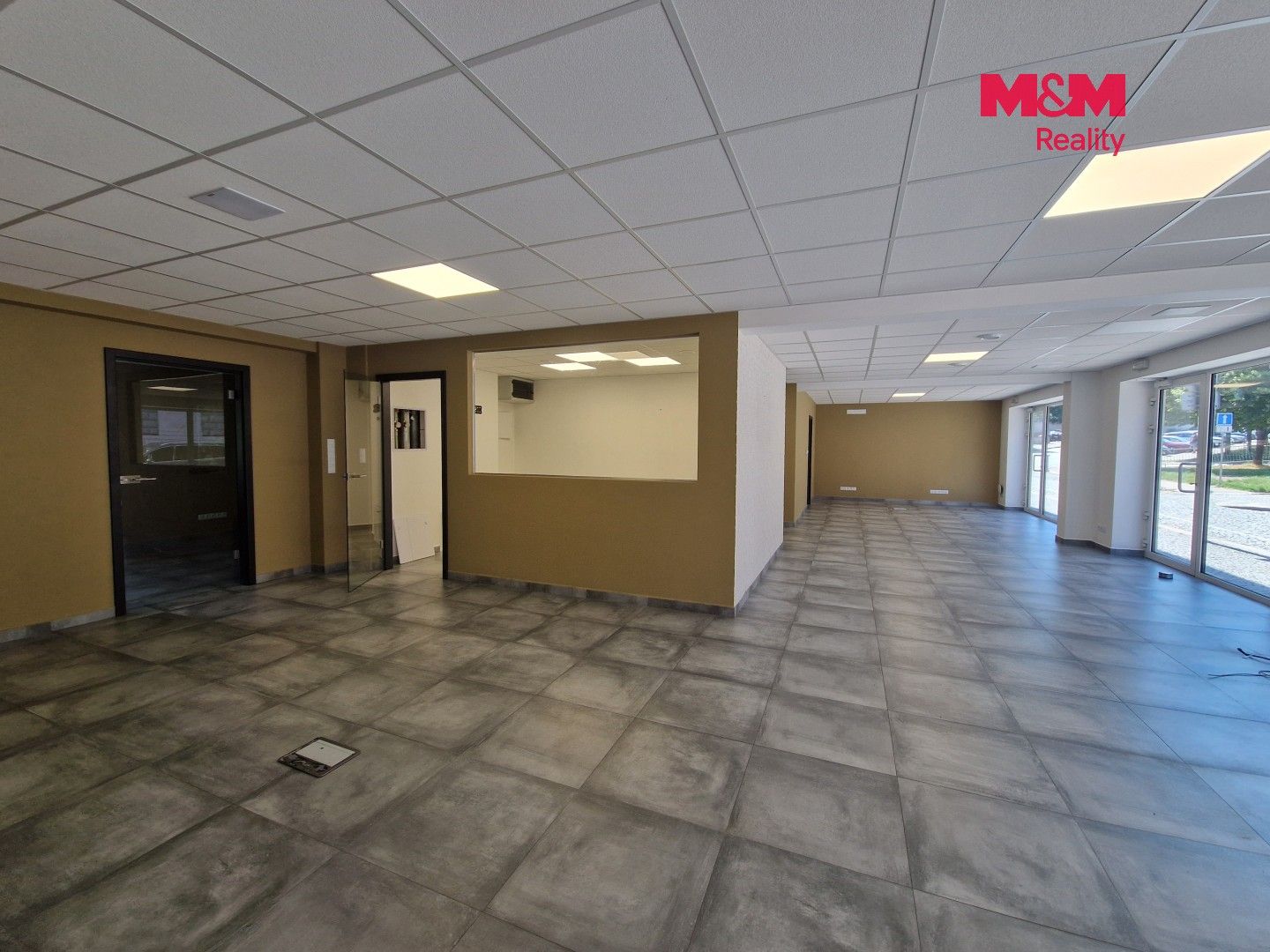 Pronájem komerčního prostoru 139 m² - foto 3