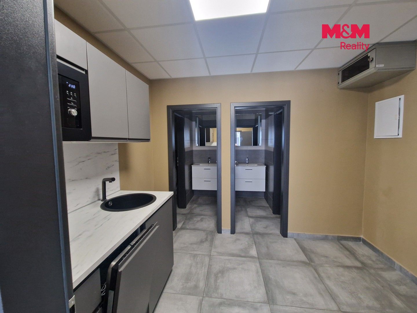 Pronájem komerčního prostoru 139 m² - foto 5