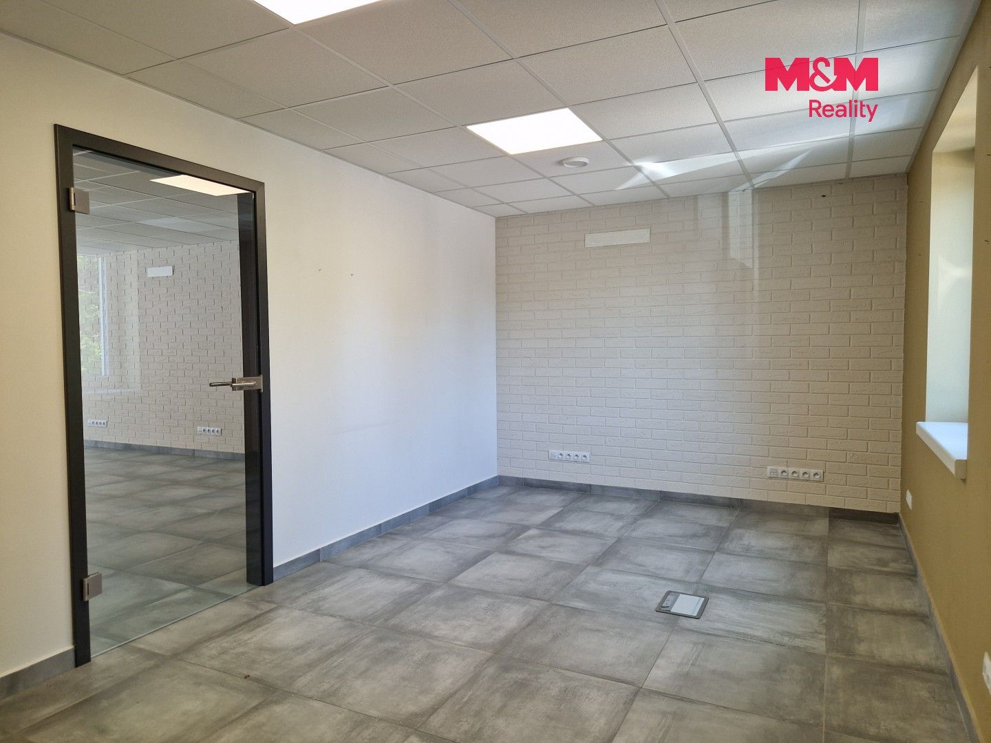 Pronájem komerčního prostoru 139 m² - foto 9
