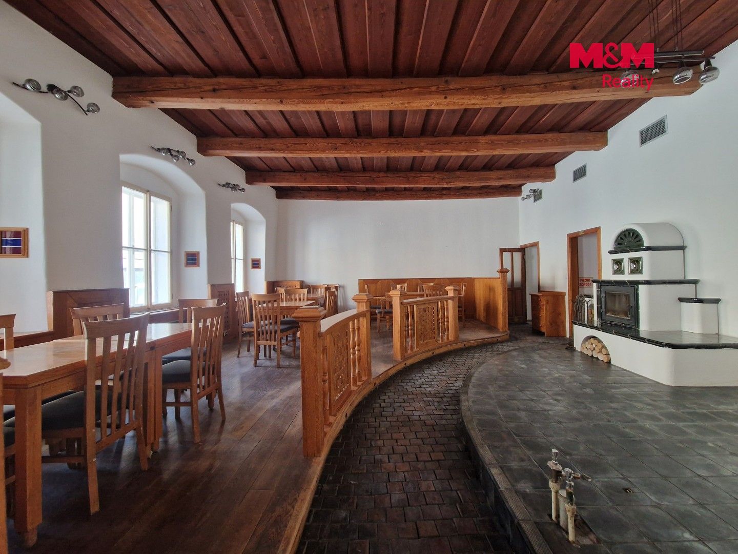 Pronájem komerčního prostoru 132 m² - foto 2