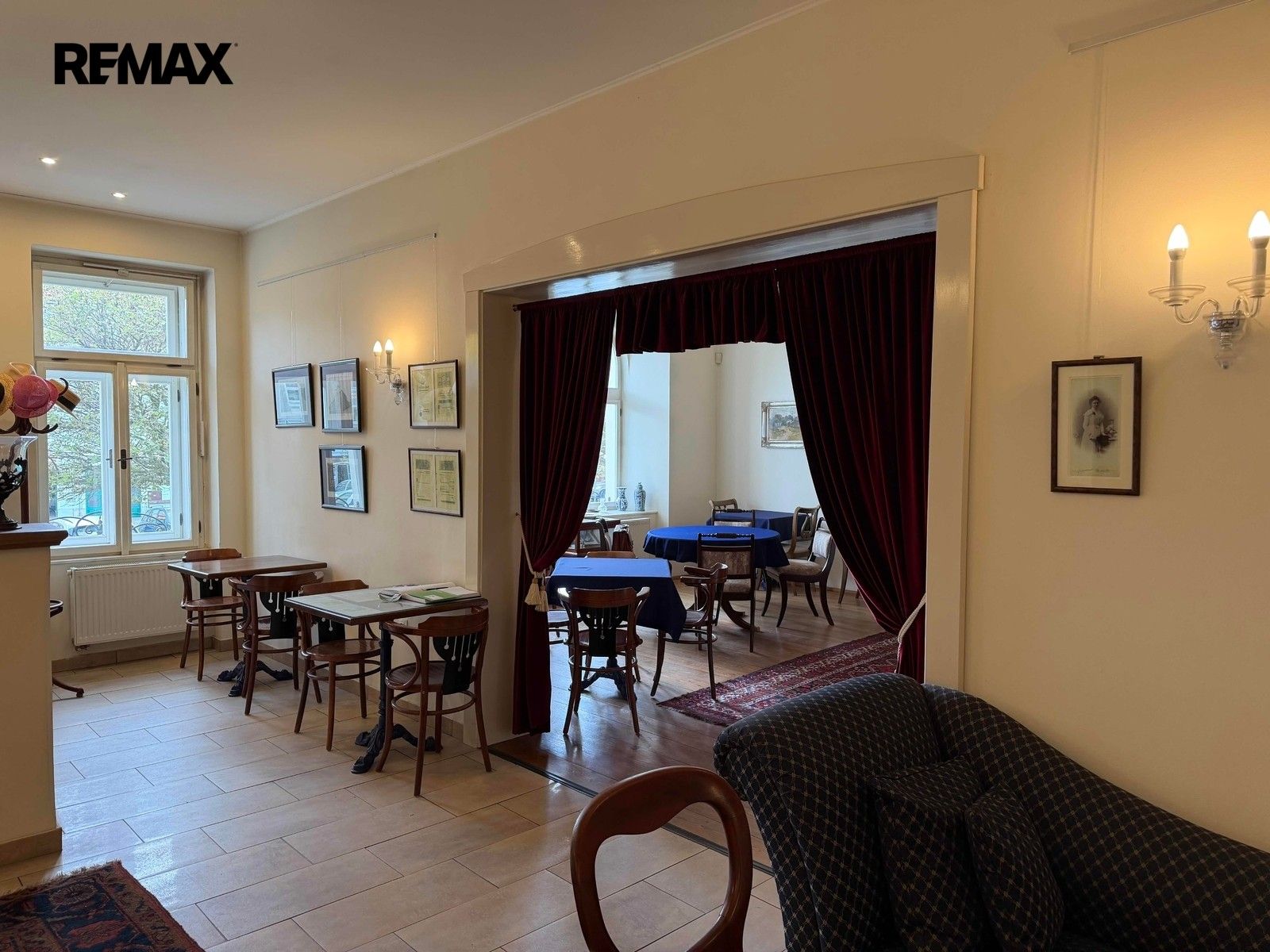 Prodej komerčního prostoru 377 m² - foto 6