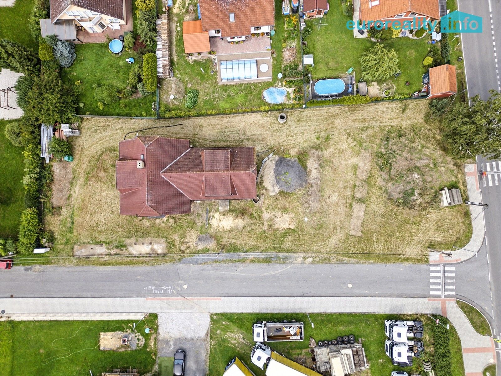 Prodej pozemku 1724 m² - foto 2