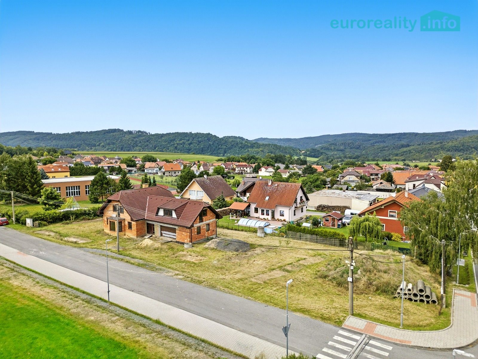 Prodej pozemku 1724 m² - foto 3