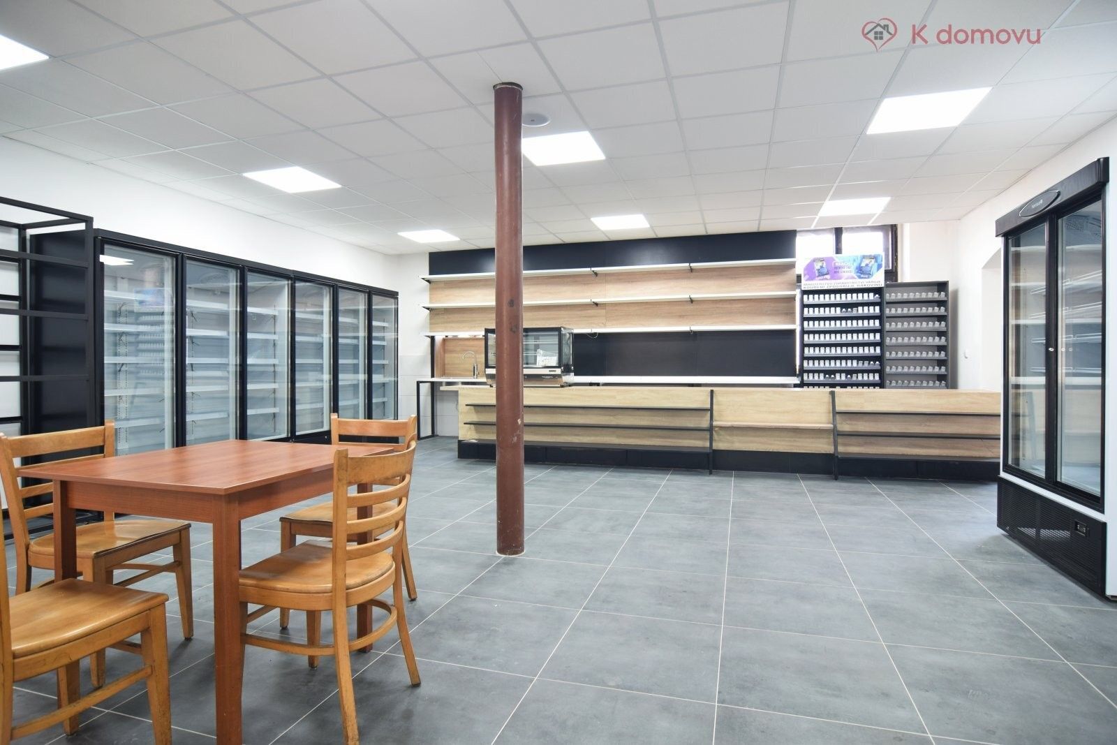 Pronájem komerčního prostoru 162 m² - foto 1