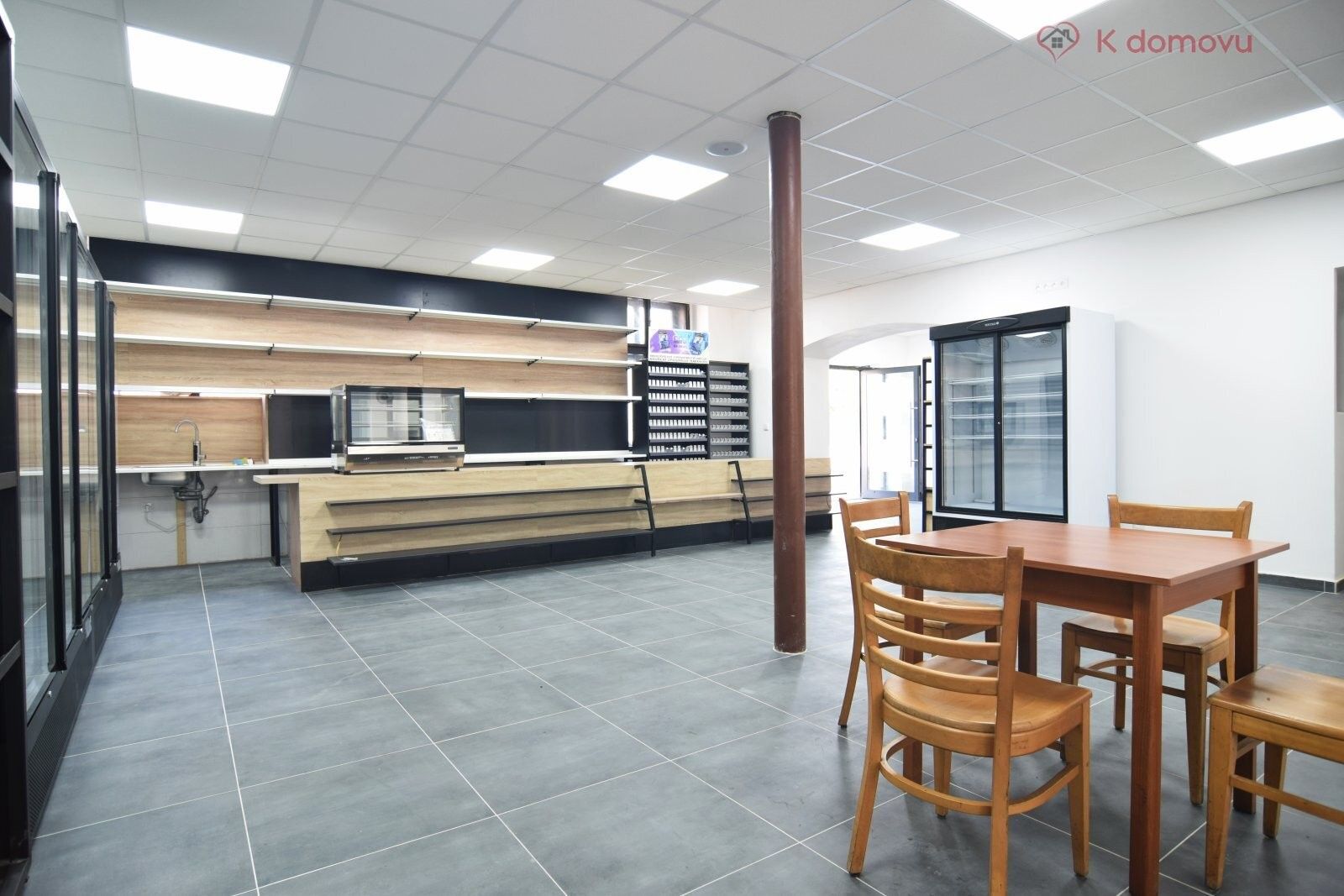 Pronájem komerčního prostoru 162 m² - foto 4