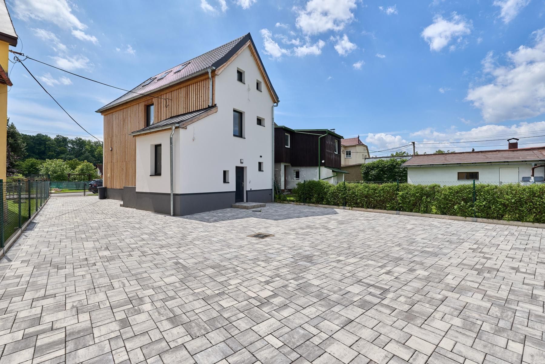 Prodej domu 140 m² - foto 1