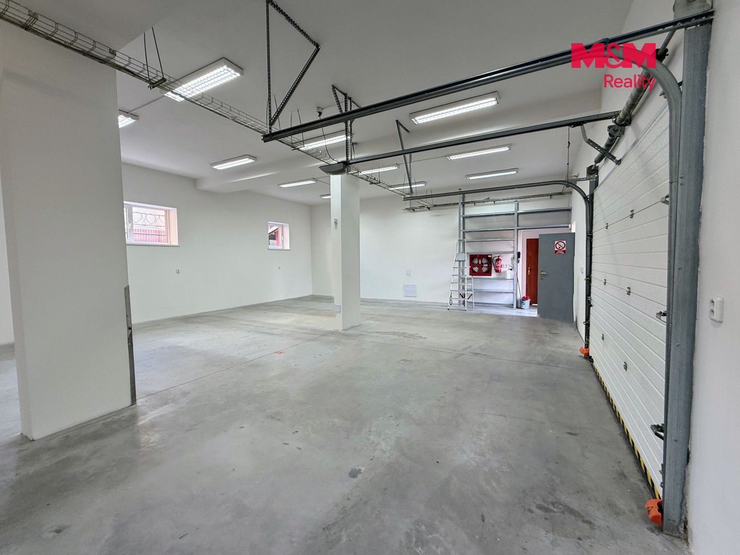 Pronájem komerčního prostoru 191 m² - foto 6