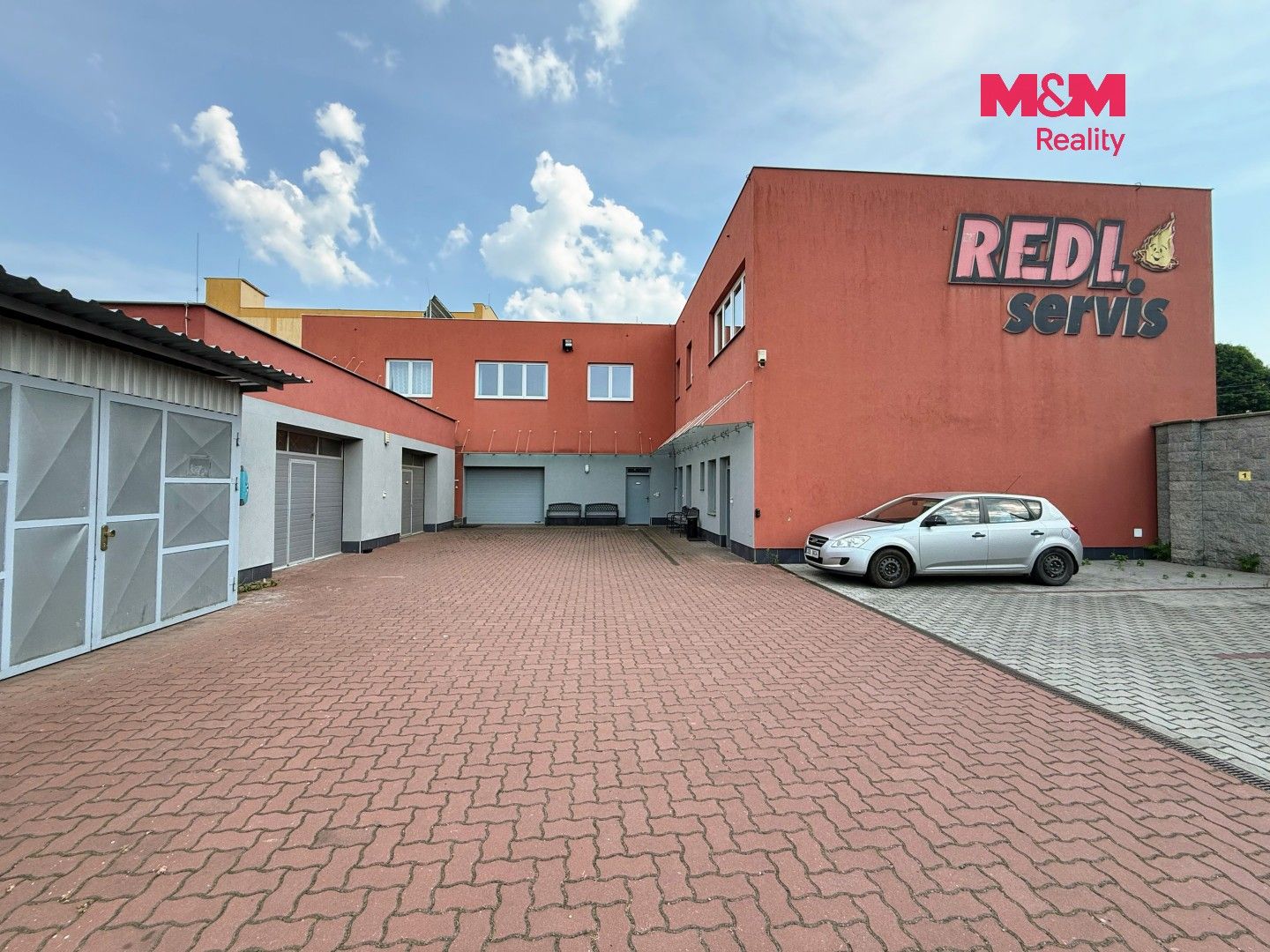 Pronájem komerčního prostoru 191 m² - foto 4