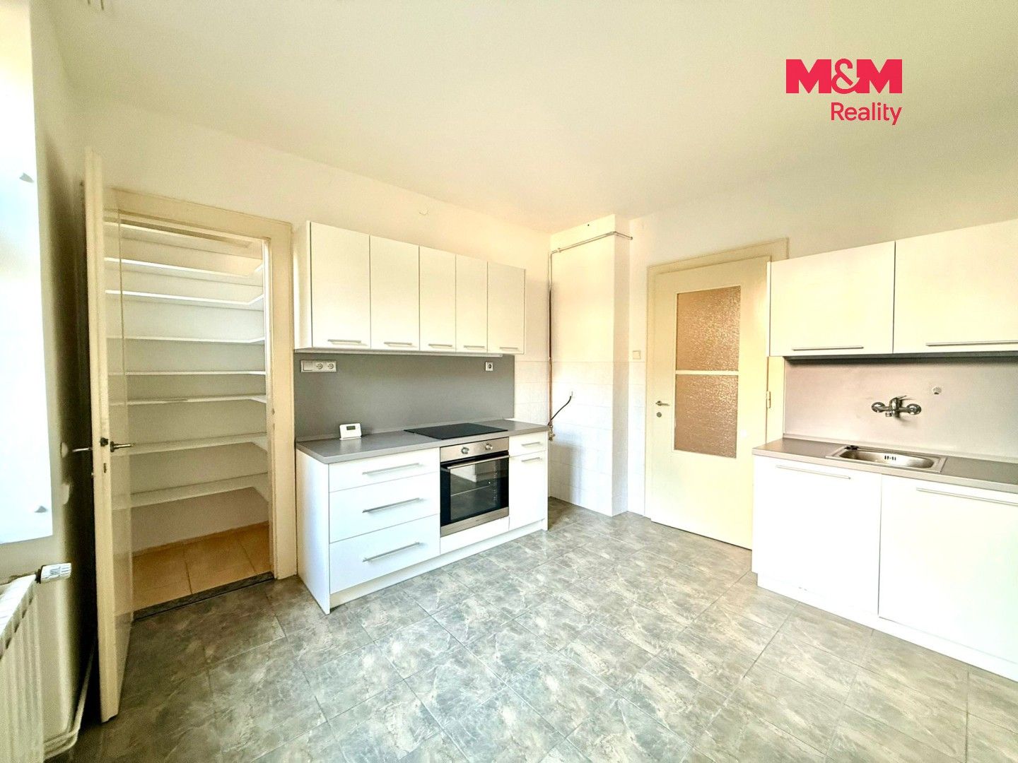 Pronájem bytu 3+1 75 m² - foto 3