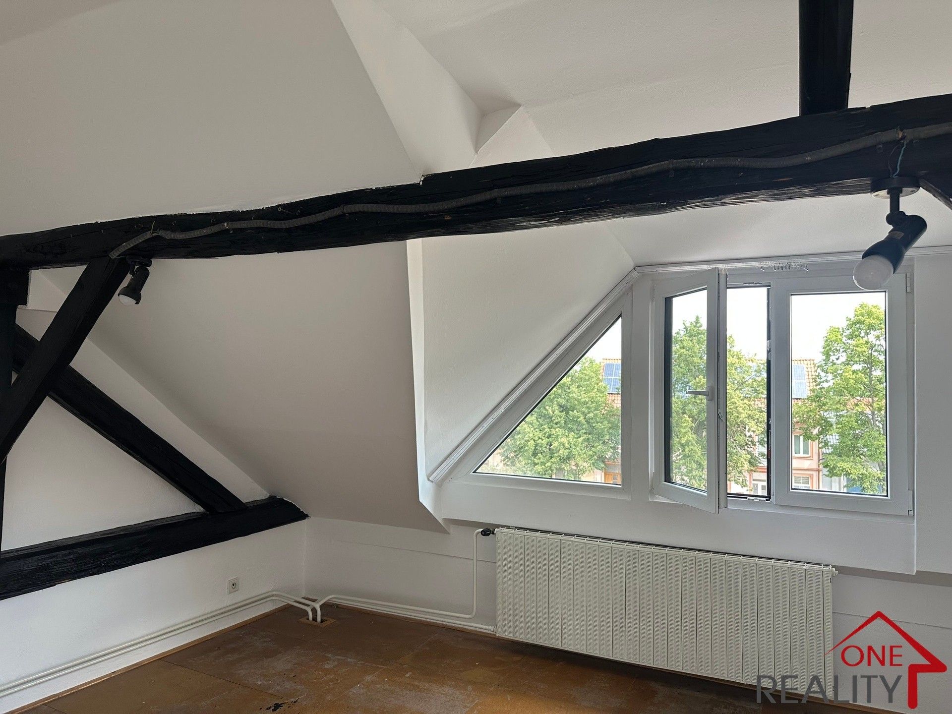 Pronájem bytu 3+1 90 m² - foto 5