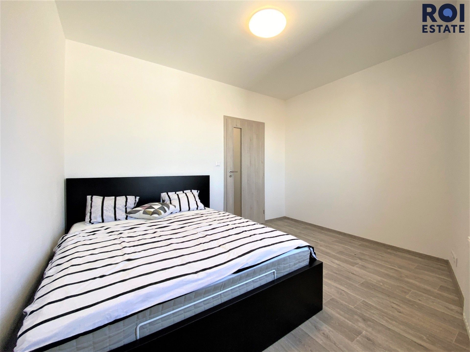 Pronájem bytu 2+kk 49 m² - foto 11