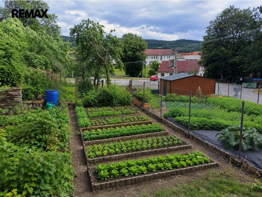 Prodej pozemku 358 m² - foto 1