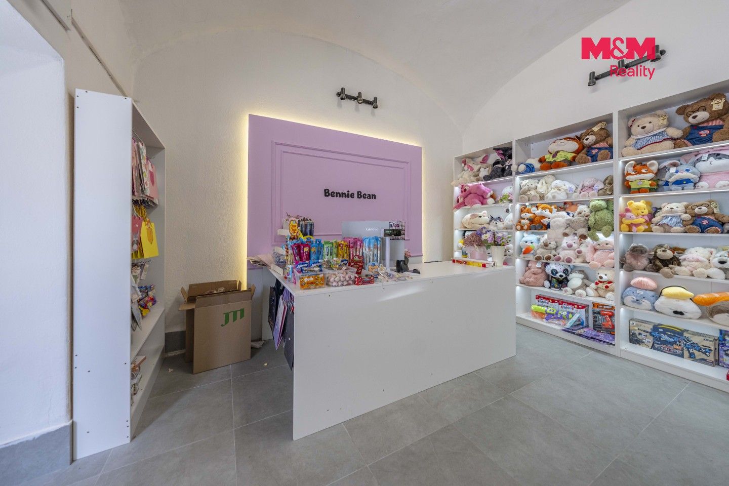 Pronájem komerčního prostoru 61 m² - foto 2