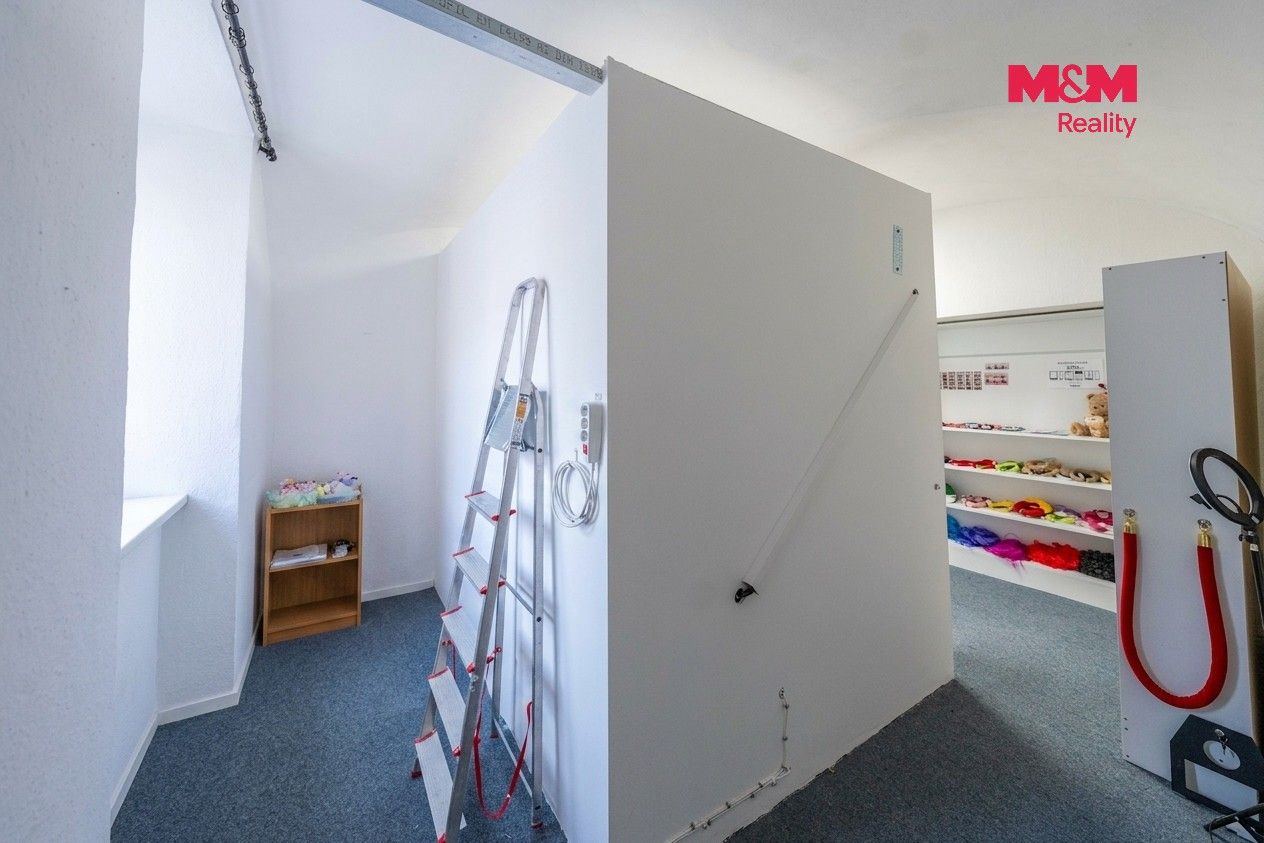 Pronájem komerčního prostoru 61 m² - foto 9