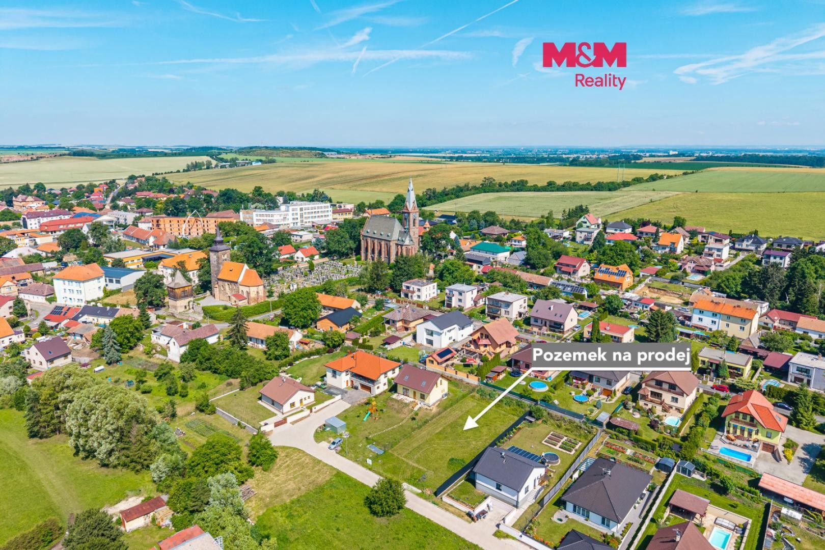 Prodej pozemku 812 m² - foto 1