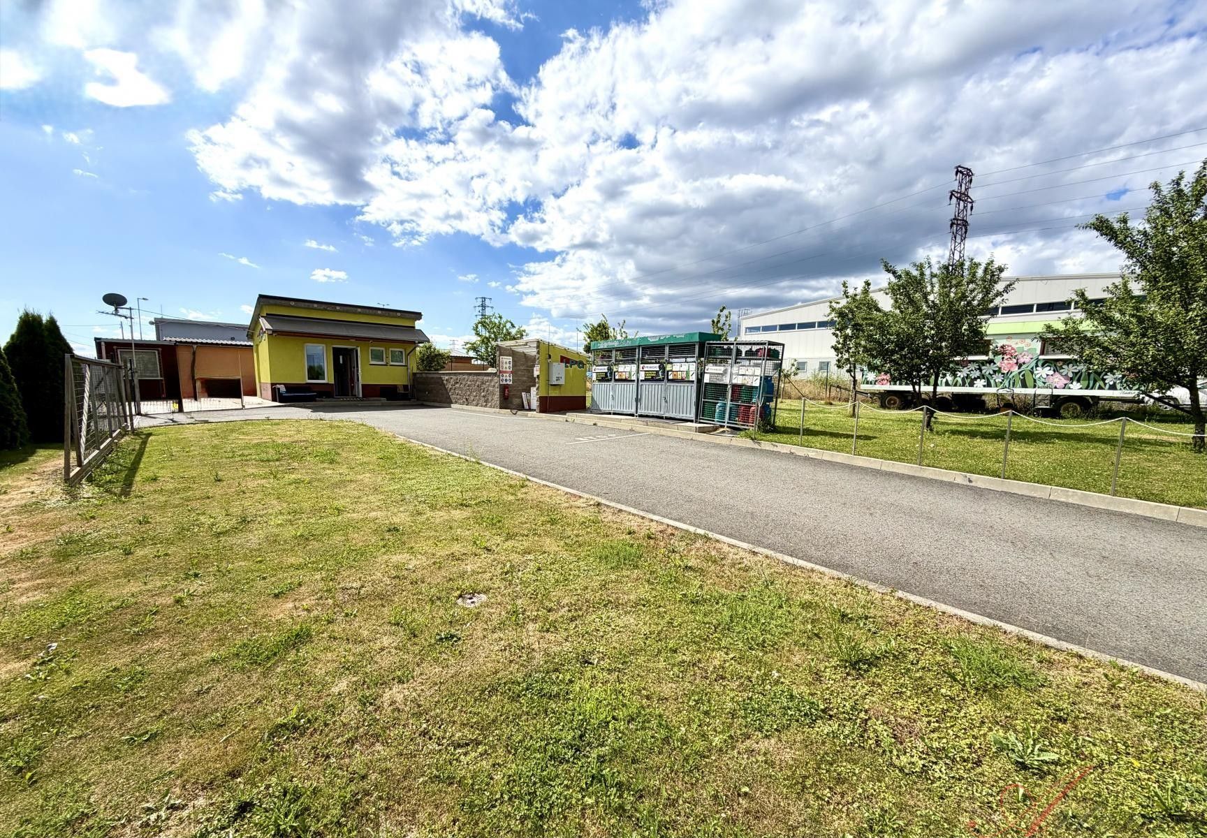 Prodej pozemku 994 m² - foto 1